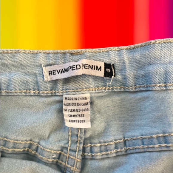 Distressed Pale Blue Skinny Jeans | Trendy Washed-Out Denim | Ripped - Picture 4 of 7